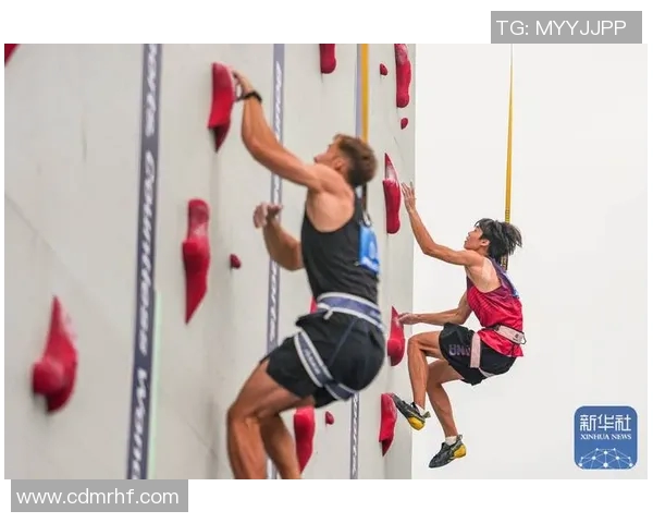 杭州攀岩队与成都攀岩队赛后复盘分析灵活性表现与战术调整